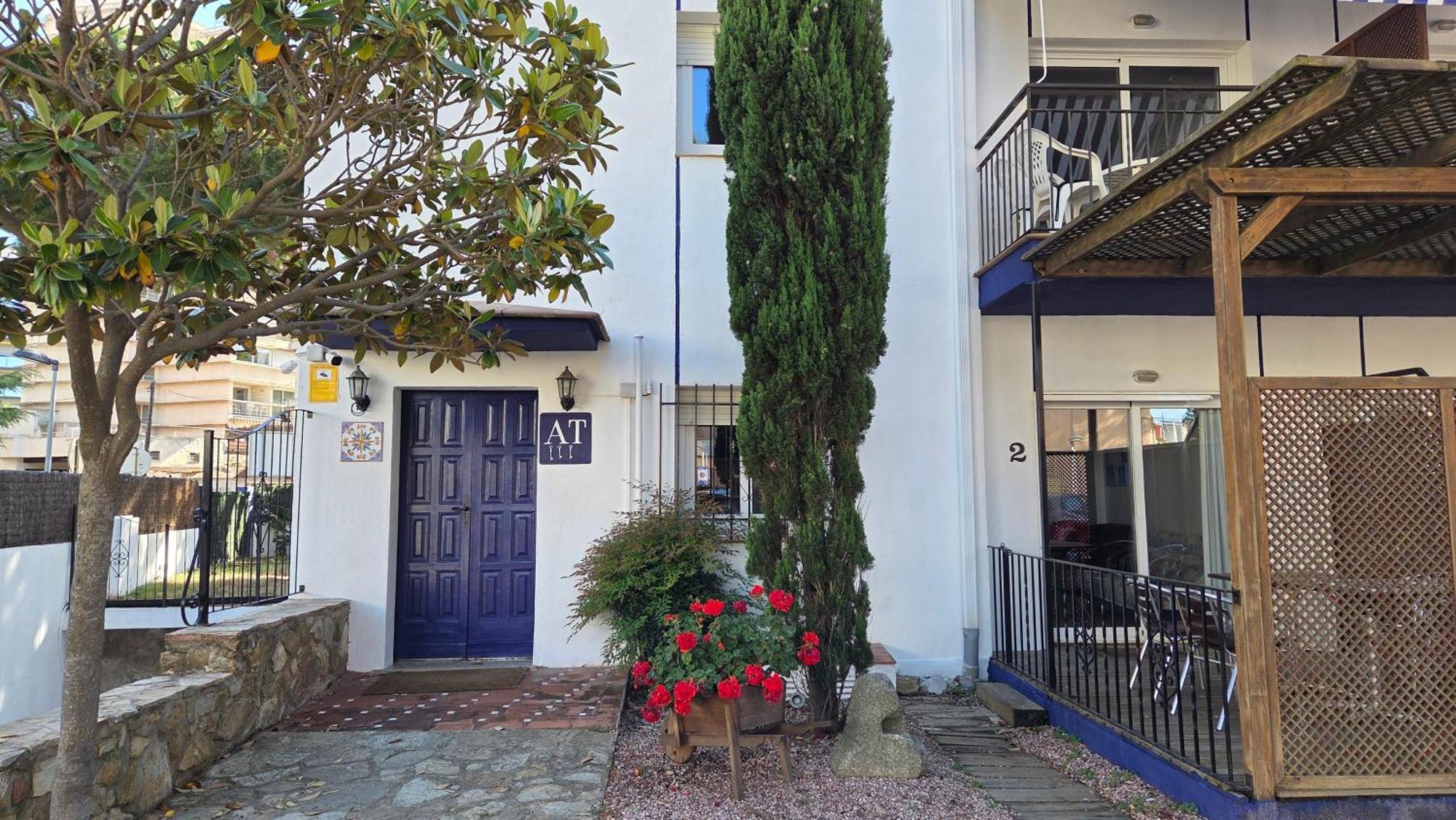 Apartaments Les Roques 普拉加德阿罗 外观 照片