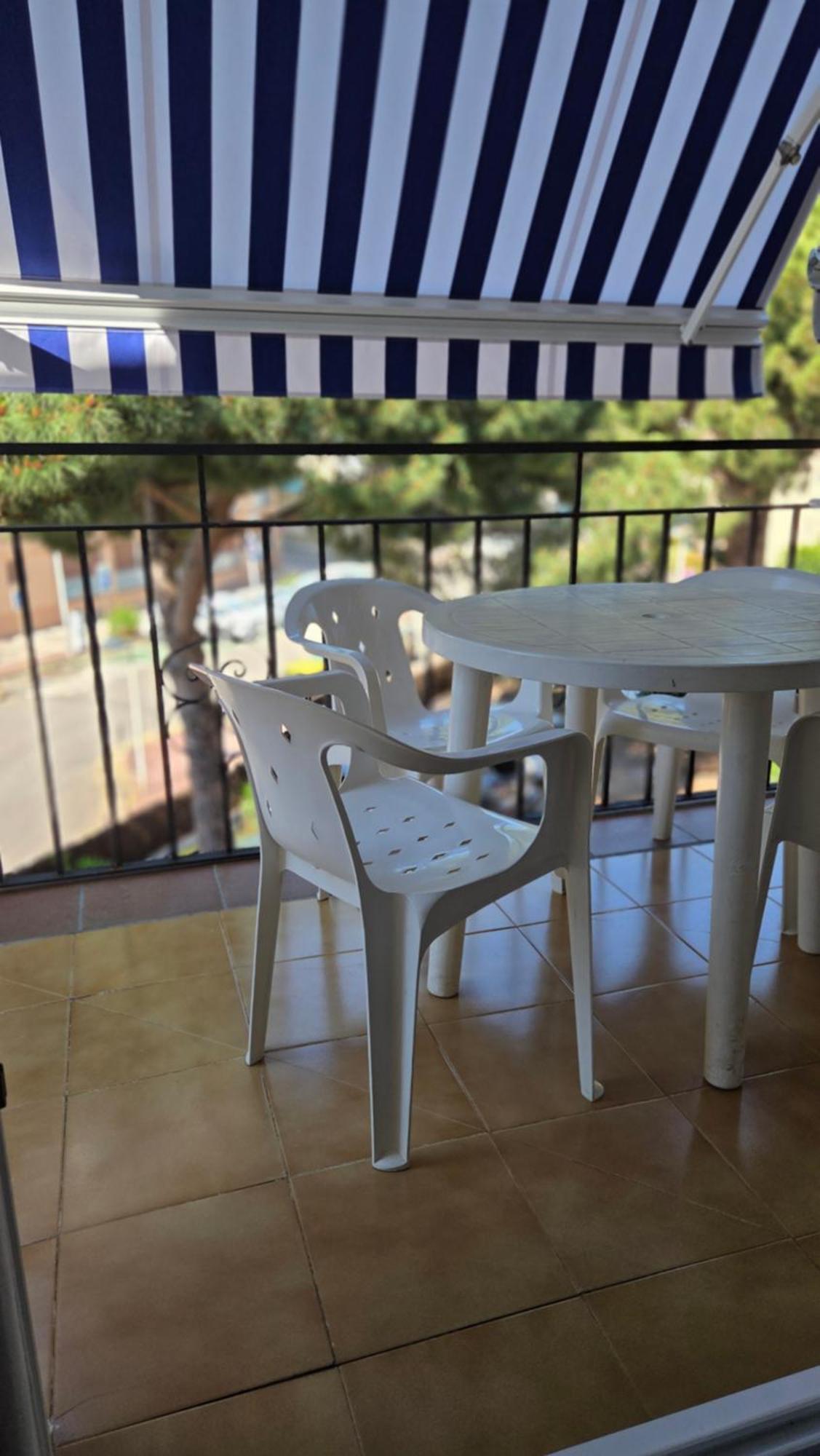 Apartaments Les Roques 普拉加德阿罗 外观 照片